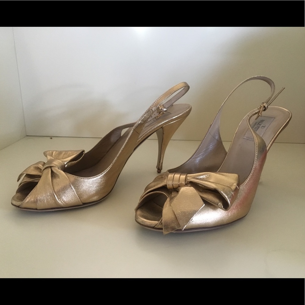 VALENTINO GOLD HEELS